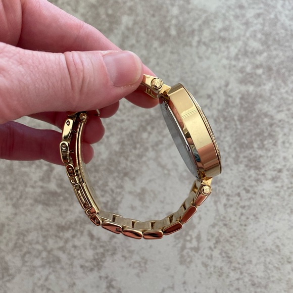 Michael Kors Gold Watch - Picture 14 of 16